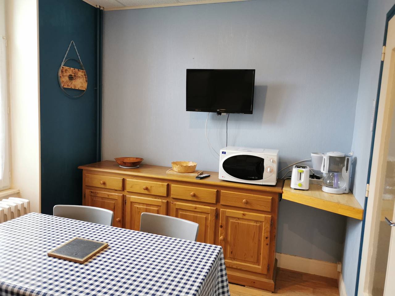 Appartement entier, Appartement 4 pers, 1er étage, Wi-Fi, La Bourboule in La Bourboule, Parc naturel régional des Volcans d'Auvergne