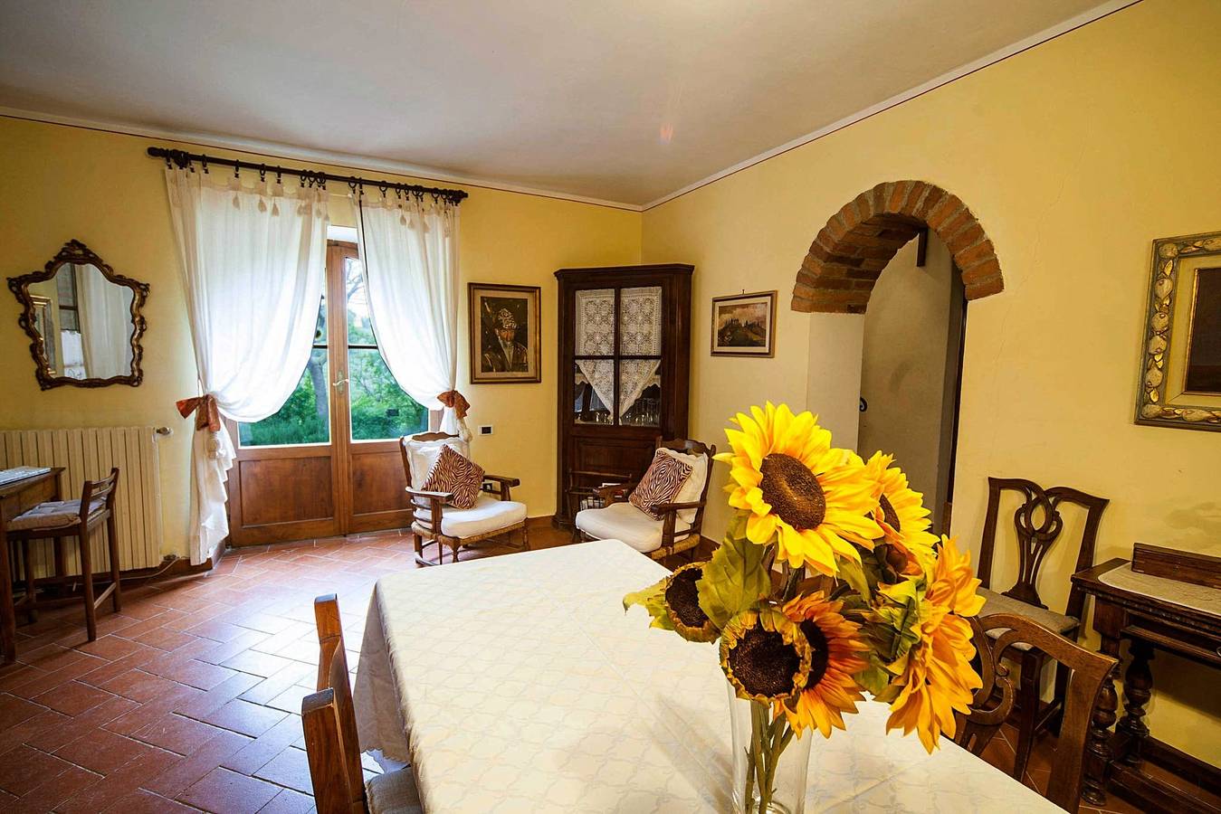 Panorama-Villa in sanften Hügeln der Toskana, gut angebunden, jeden Tag neu anreisen in Chiusi, Chianti