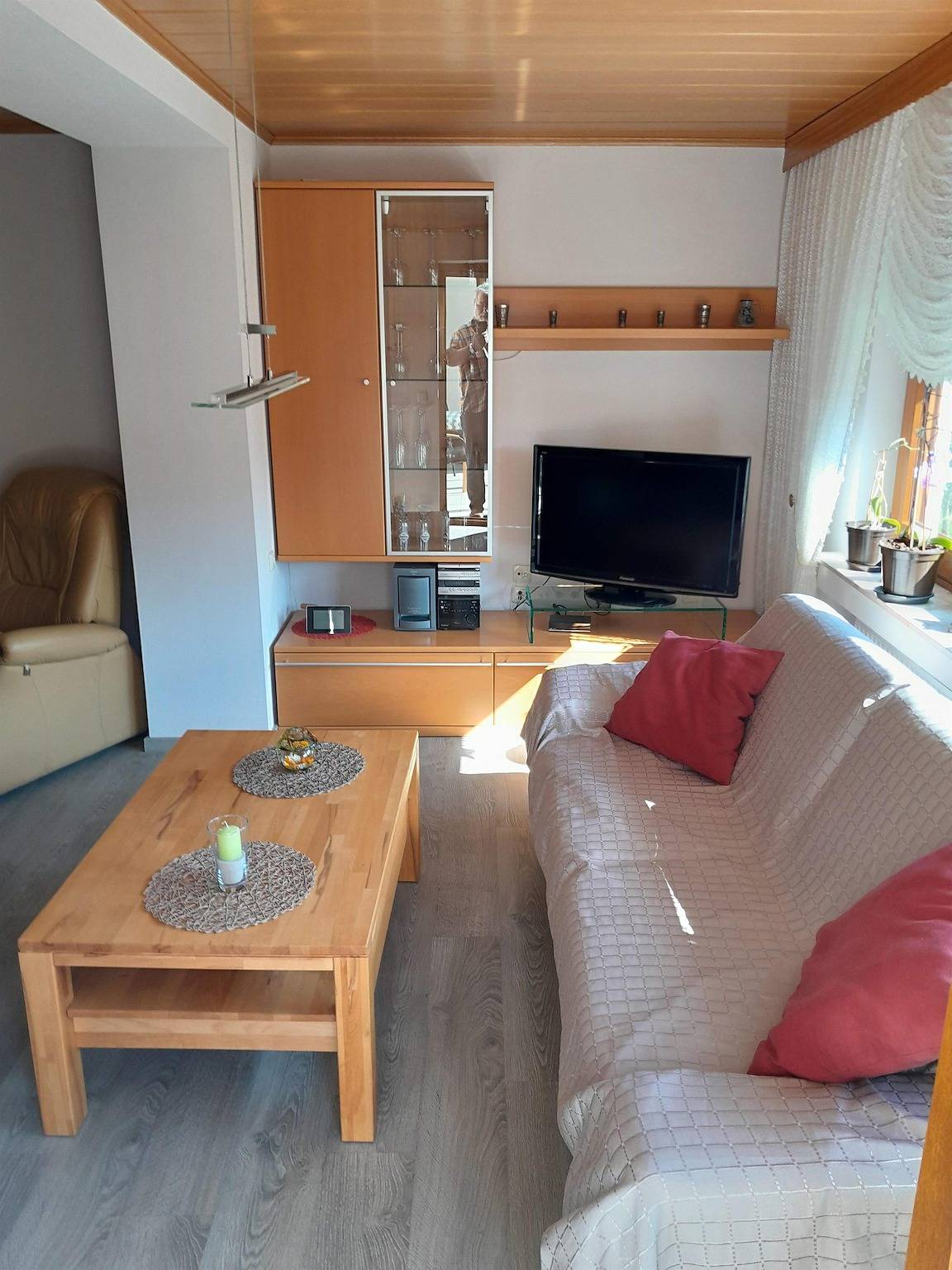 Ganze Ferienwohnung, Ferienwohnung mit großzügiger Liegewiese long stay in Altenkirchen (Westerwald), Altenkirchen & Umgebung