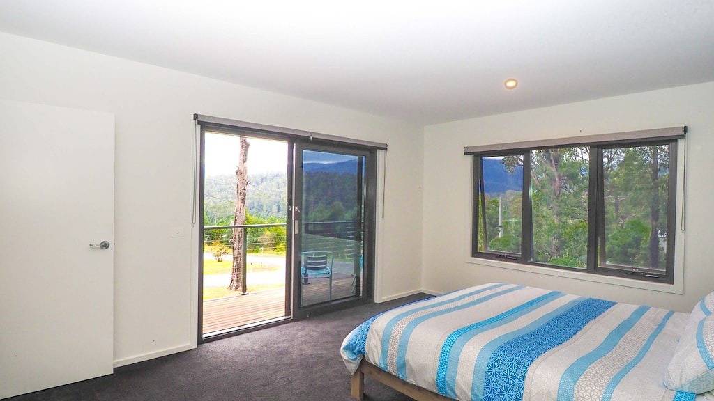 Schloss Auf Dem Hügel - Schöne Aussicht auf die Berge in Marysville (Victoria), Shire of Murrindindi