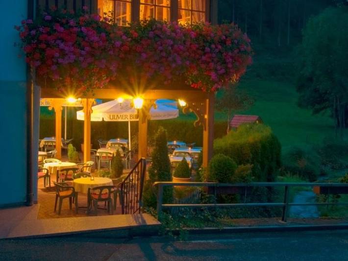Gasthaus Hohberg - Doppelzimmer Classic mit Wc und Dusche in Durbach, Mittlerer Schwarzwald