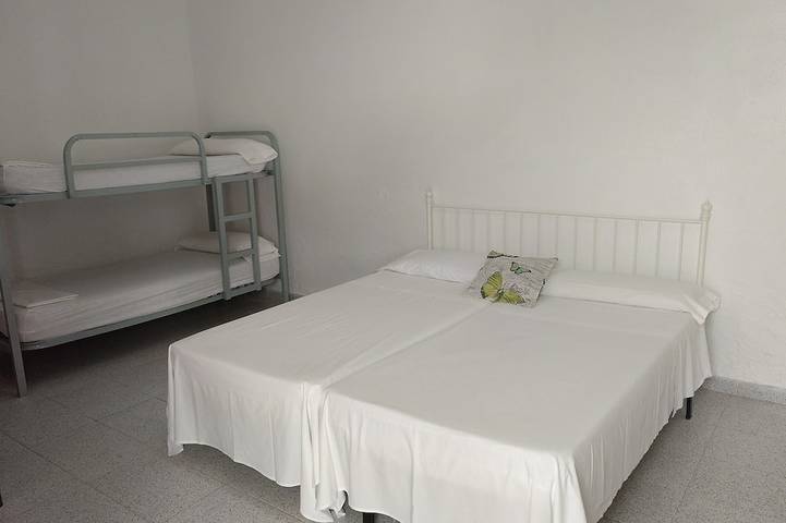 Accommodation in Plenary Delta-Casa victoria in el Poblenou del Delta, Amposta