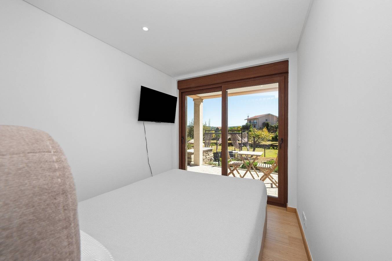 Ganze Wohnung, Bed & Breakfast 'Piso Lua' mit Bergblick und beheiztem Pool in Serra do Marão, Vila Real