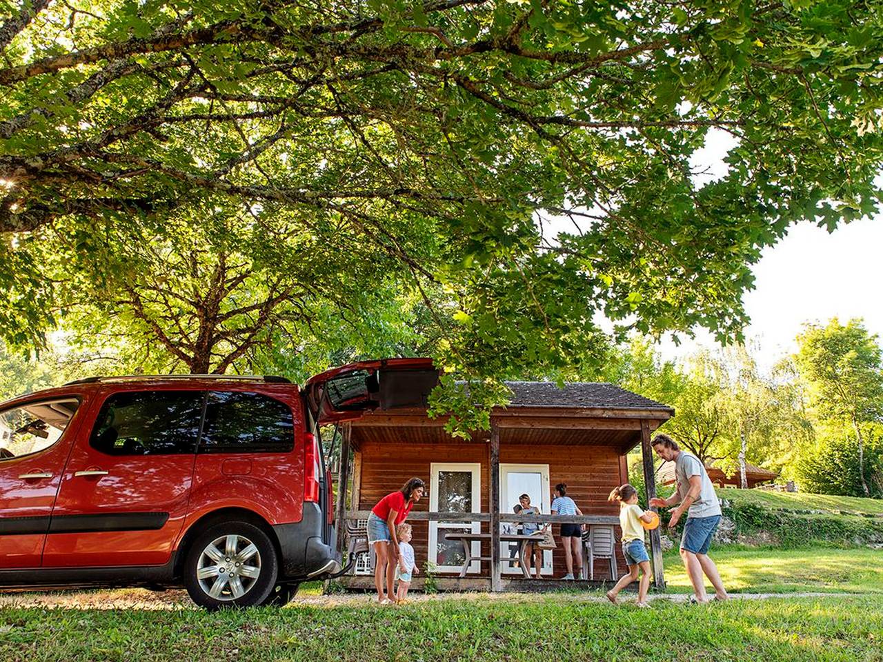 26m² Chalet für 6 mit Terrasse in Lissac-sur-Couze, Brive-la-Gaillarde und Umgebung