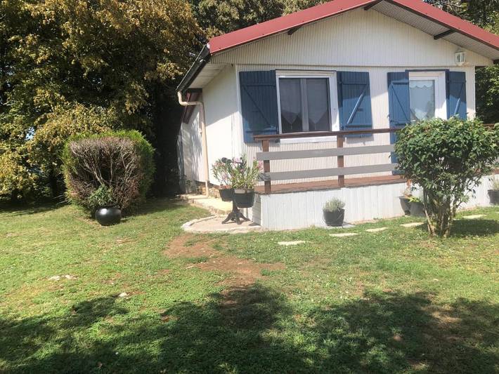 Gîte pour 3 personnes, avec terrasse, animaux acceptés à La Châtelaine - 2