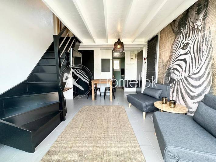 Appartement de vacances pour 4 personnes, avec balcon ainsi que piscine et vue