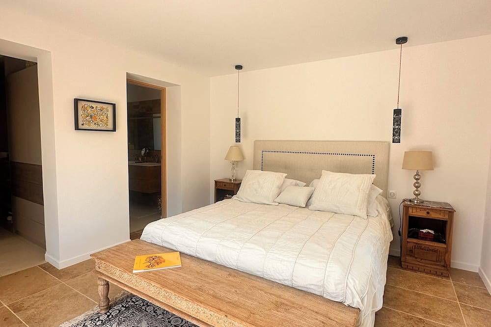 Villa Les Pieds Dans L Eau in Porticcio, Grosseto-Prugna