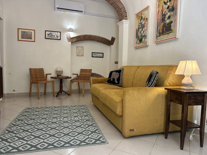Appartamento intero, Casa Nadina Giardino privato vicino Torre di Pisa in Pisa, Riviera Toscana