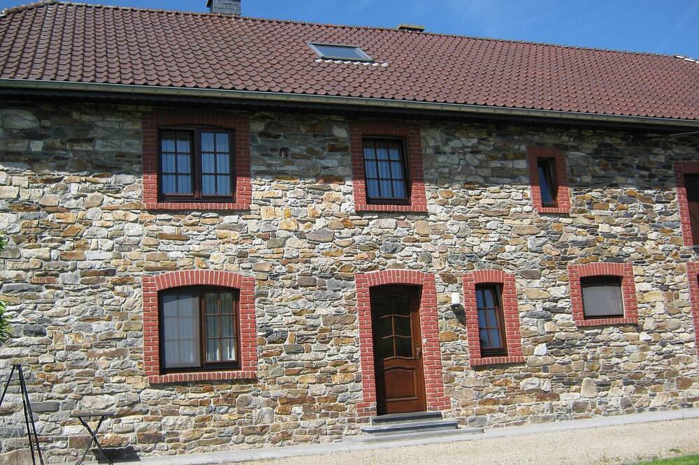 Ganze Wohnung, Ferienwohnung mit Garten in Born in Born (Amel), Amel