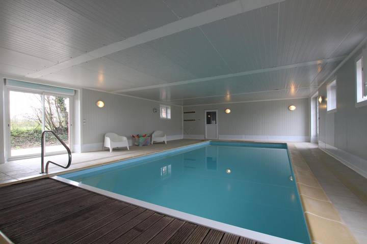 Gîte pour 4 personnes, avec piscine et jardin à Feugères - 2