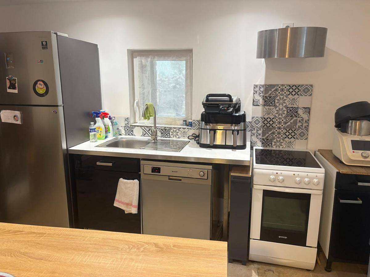 Two-Bedroom House in Boucoiran-et-Nozières, Région d'Alès