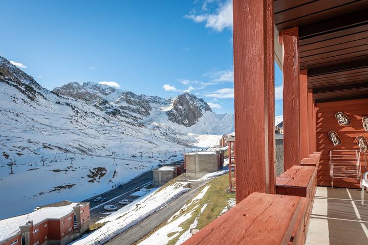 Apartamento entero, Apartamento 'Bero Bisto La Mongie' con vistas a la montaña y balcón in La Mongie, Bagnères-de-Bigorre