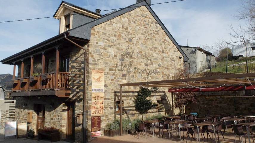 Hotel para 2 personas, con terraza y piscina en Molinaseca - 3