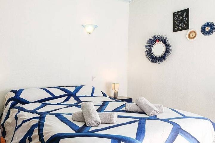 Location de vacances pour 6 personnes, avec jardin à Lacave - 2