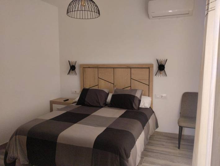 Apartamento de vacaciones para 5 personas, con terraza en Serranía Baja - 2