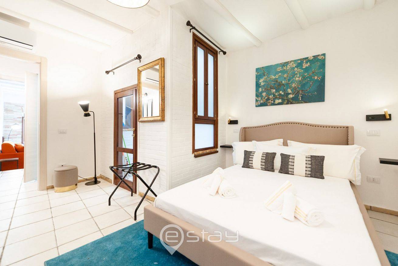 Entire apartment, Charm in Siotto Pintor in Stampace, Cagliari