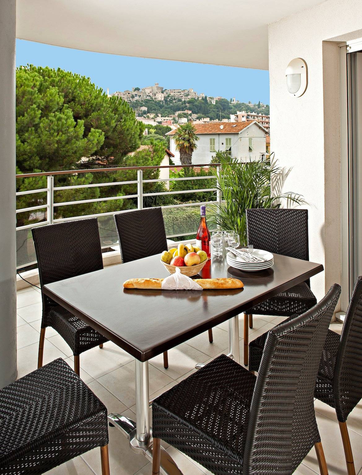 Ganze Wohnung, Ferienwohnung für 6 Personen mit Balkon in Cagnes-sur-Mer, Cannes und Umgebung