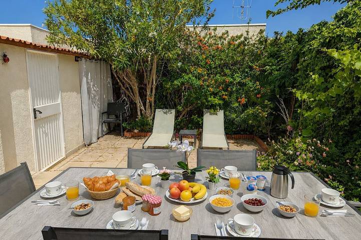 Chalet pour 6 personnes, avec terrasse et jardin en Camargue