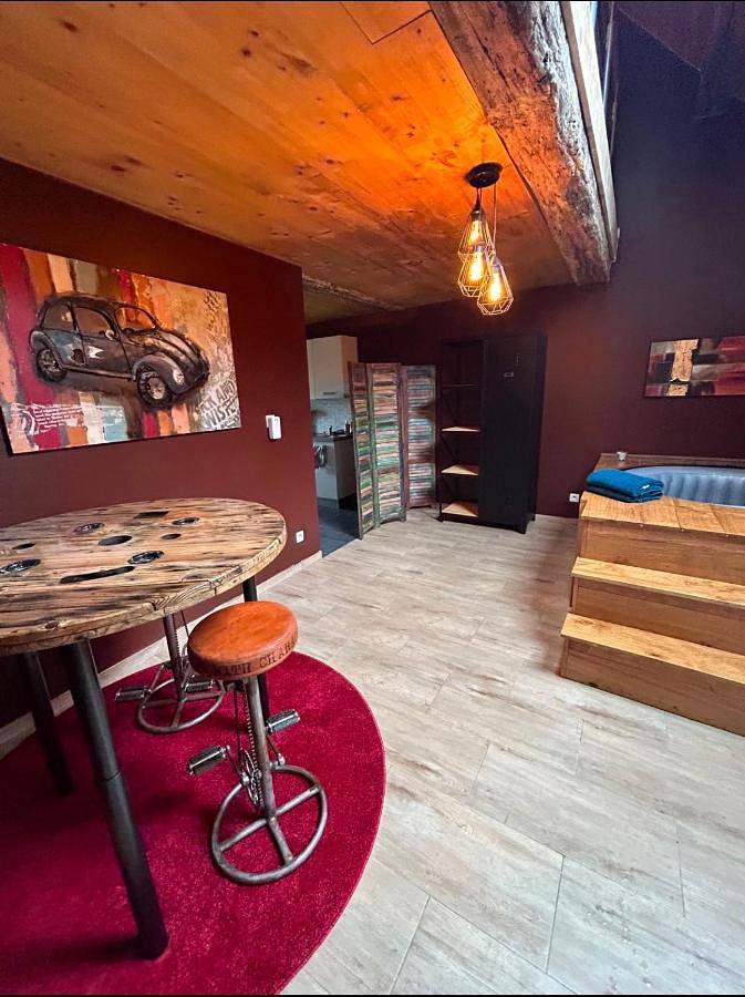 Ferienwohnung für 2 Personen, mit Whirlpool und Garten in Namur