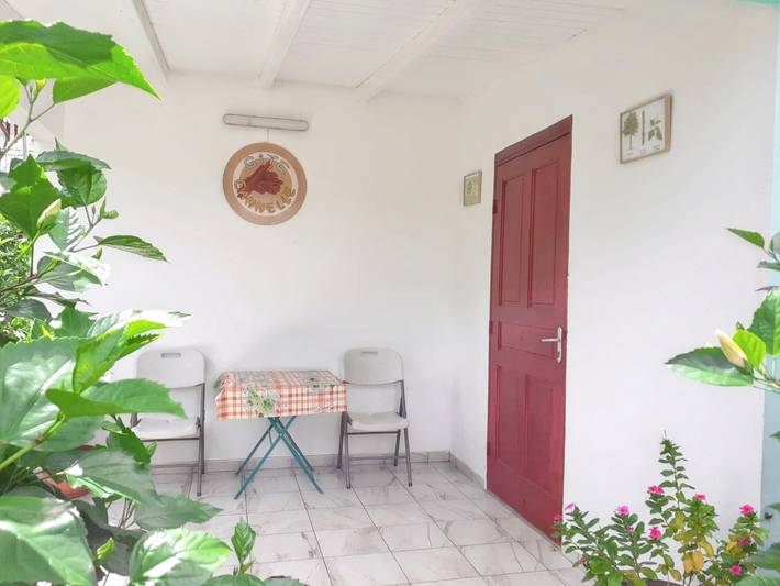 Location de vacances pour 2 personnes, avec terrasse et jardin à Capesterre-Belle-Eau - 3