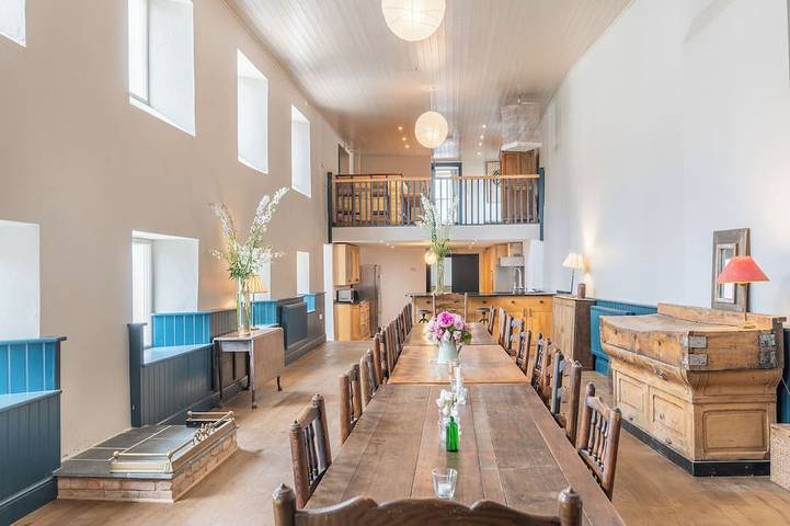 Cottage for 24 people, with garden, with pets in Pembroke