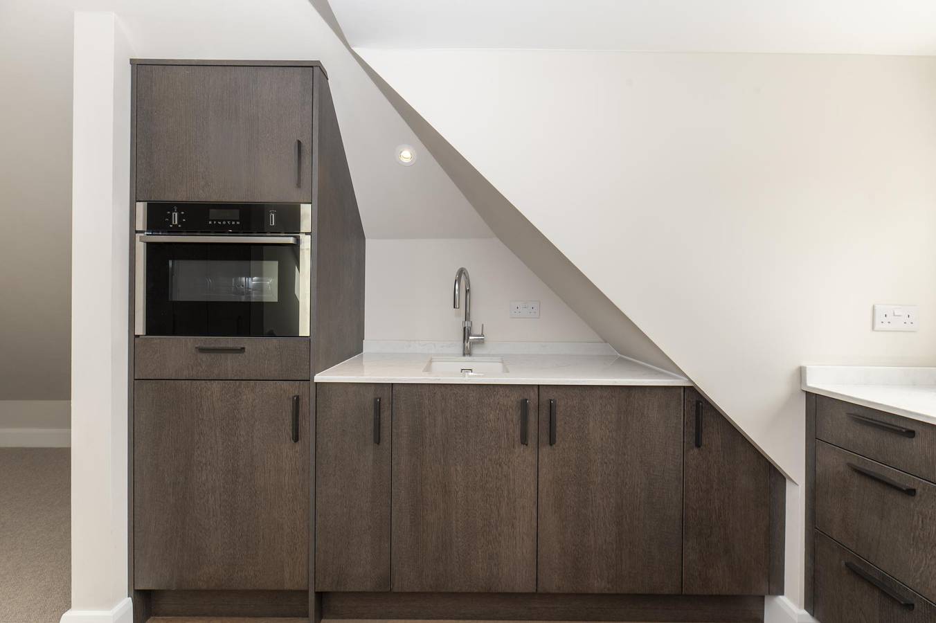 Entire apartment, Central Surbiton Studio | Walk to Station - Pass the Keys in Surbiton, London