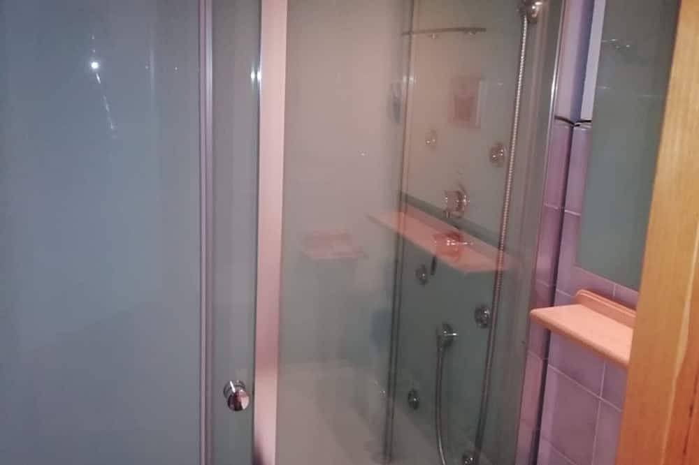 Ganze Wohnung, 25m² Studio, Balkon, ideal für 4 Pers. in den Bergen in Le Biot, Thonon-les-Bains und Umgebung