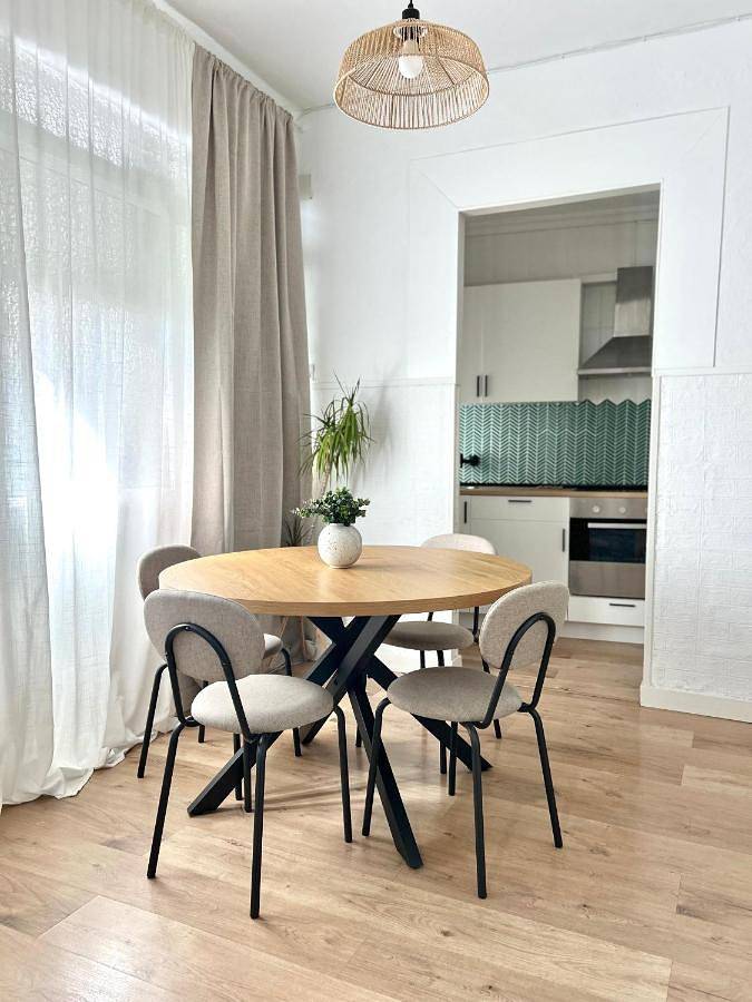 Apartamento de vacaciones para 5 personas, con piscina y jardín - 1