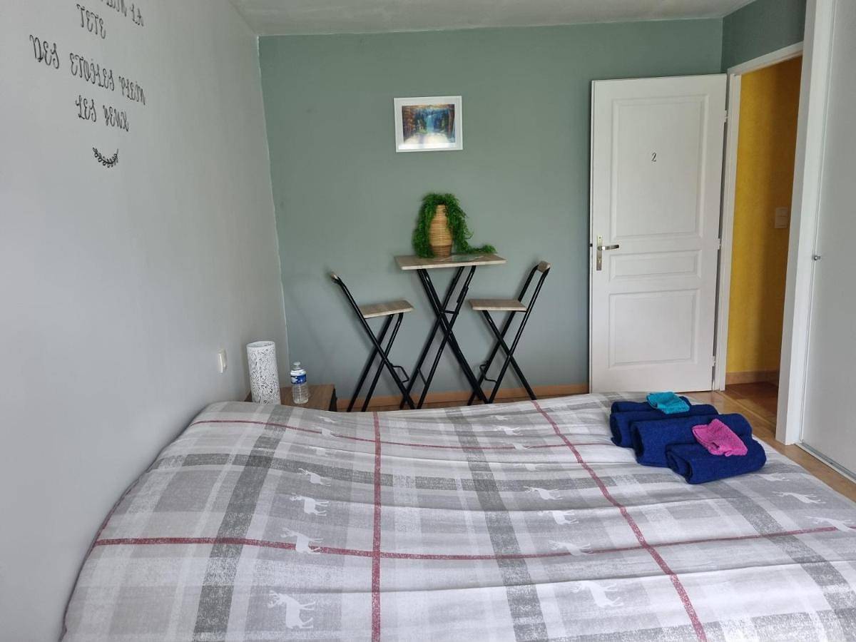 Double Room with Shared Bathroom in Belleville-sur-Vie, Vallée de la Loire