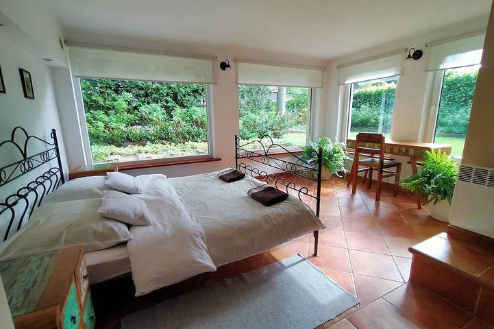Apartamento de vacaciones para 5 personas, con jardín además de terraza y piscina - 1