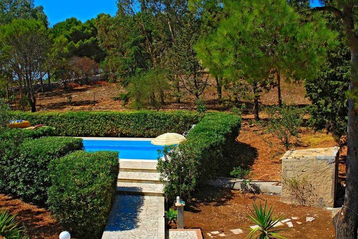 Villa per 10 persone, con piscina e giardino nonché panorama, con animali domestici ad Avola