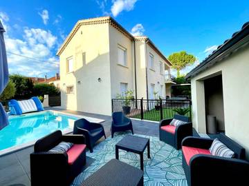 Villa pour 7 personnes, avec piscine et balcon à Alès