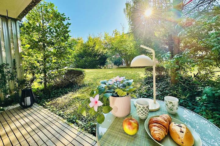 Ferienwohnung für 2 Personen, mit Terrasse und Garten in Zürich