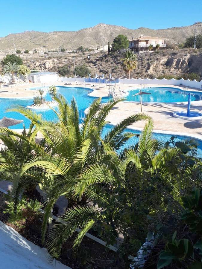 Ferienhaus für 6 Personen, mit Terrasse und Garten sowie Kinderpool und Pool