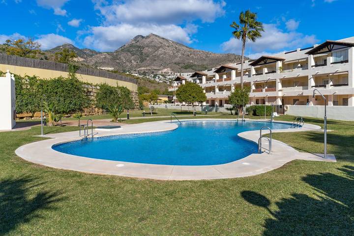 Ganze Wohnung, Ferienwohnung 'Benalmádena-Arenal Golf' mit Gemeinschaftspool, WLAN & Klimaanlage in Torrequebrada, Benalmádena