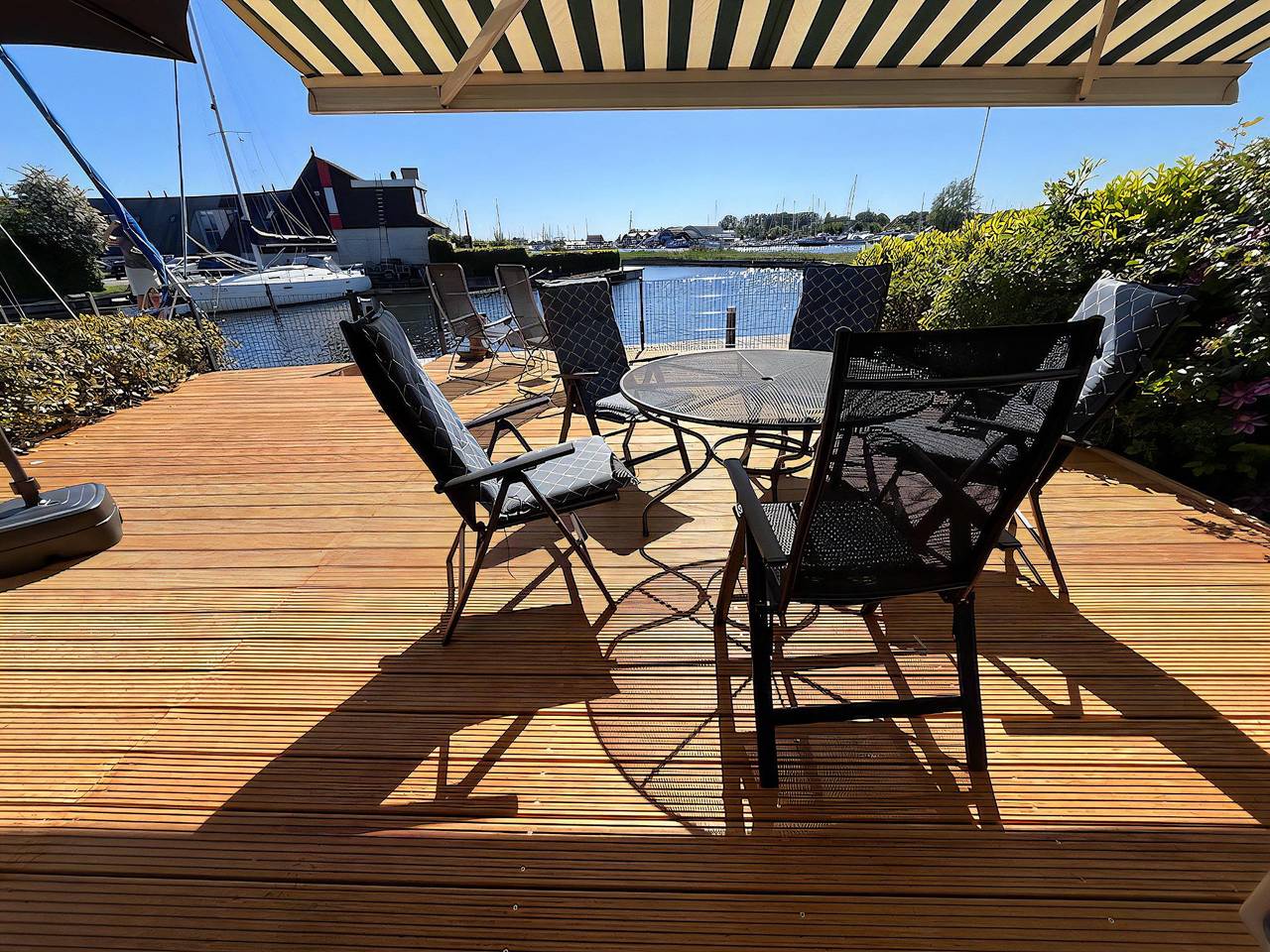 Park Brekkense Wiel 229 in Lemmer, Ijsselmeer