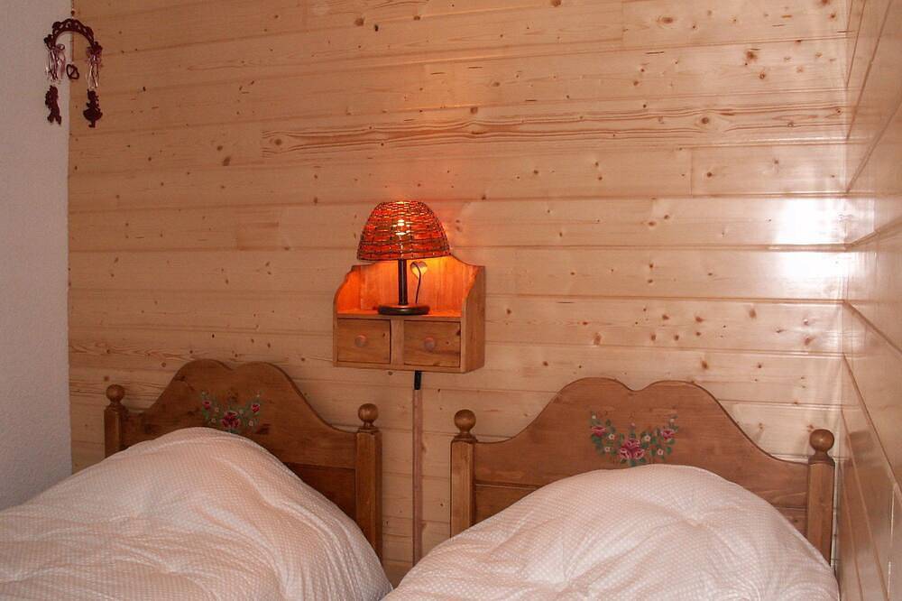 Appartement entier, Le Mont Dore: Esprit chalet pour cet appartement de standing in Mont-Dore, Parc naturel régional des Volcans d'Auvergne