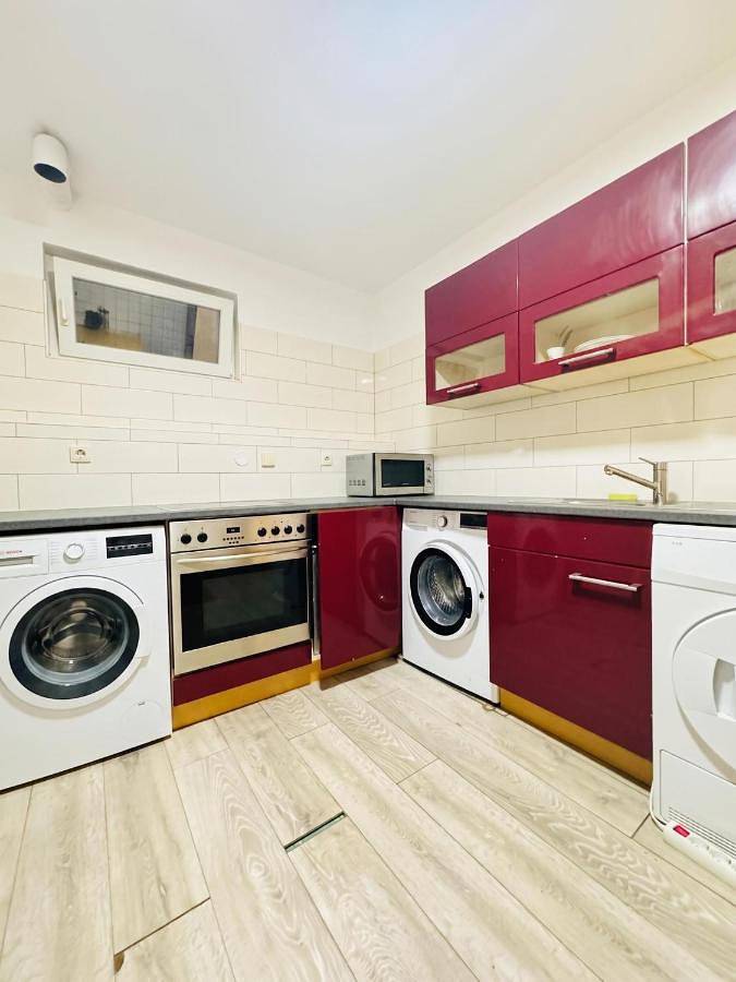 Ganze Wohnung, Cozy Private Rooms in Beautiful Garden Villa with Wifi in Floridsdorf, Wien