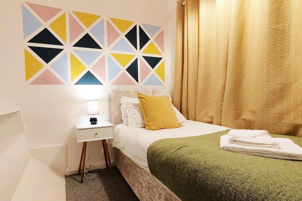 Bedroom3 Camera da letto, parcheggio Gratuito, vicino alla A14, a 10 minuti di auto dal centro ❤️ in Cambridge, Cambridgeshire