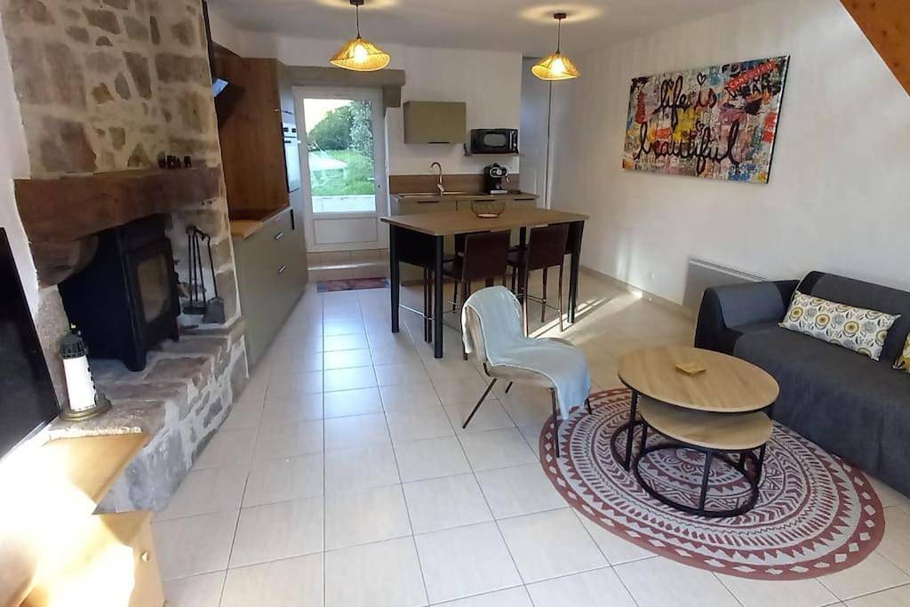 Two-Bedroom House in Dragey-Ronthon, Baie du Mont-Saint-Michel