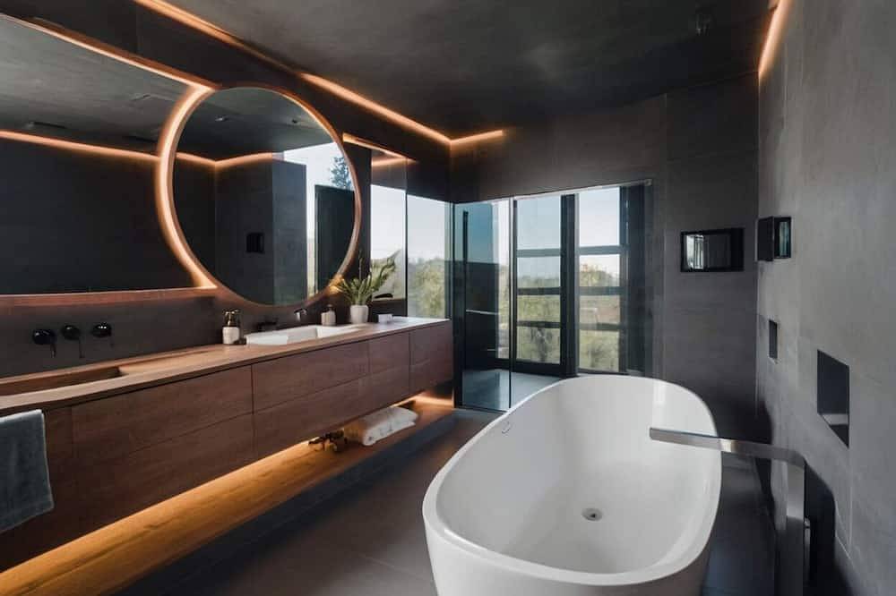 Experience Exclusive Luxury at Arlberg Chalet in Oberlech in Lech, Arlbergpas