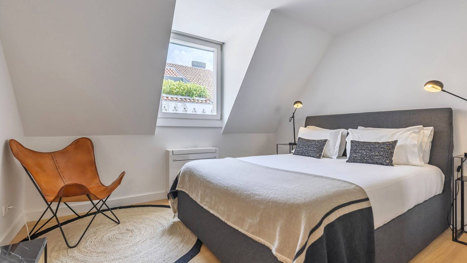 Ganze Wohnung, Ferienwohnung für 4 Personen mit Balkon in Sé, Santa Maria Maior