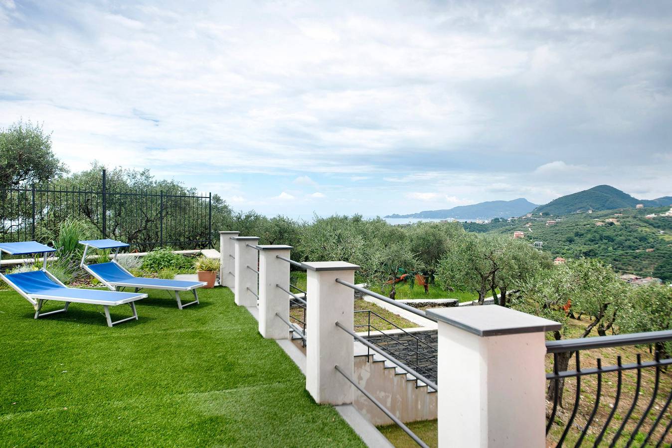 Villa 'Angelina' avec vue sur la mer, Wi-Fi et climatisation