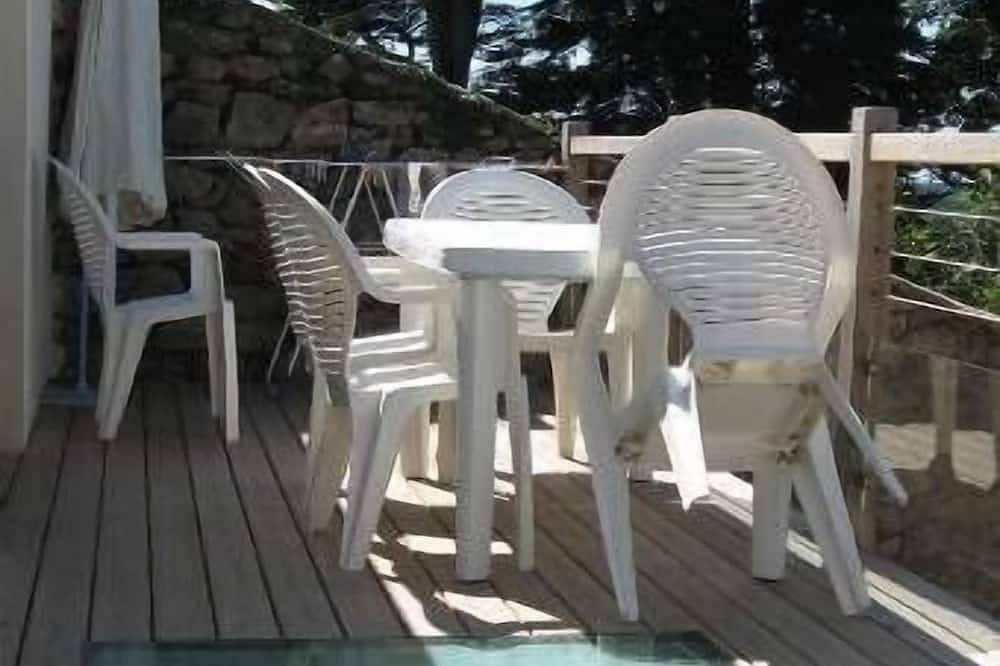 Appartement entier, Appartement dans longère Rénové 2009 Terrasse  Morbihan,jard in Arradon, Côte des Mégalithes
