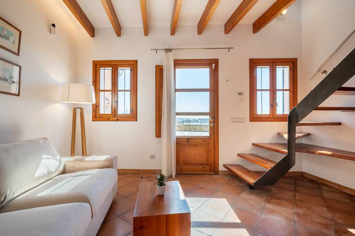 Ferienwohnung mit Meerblick für 2 Personen, mit Balkon und Terrasse in 