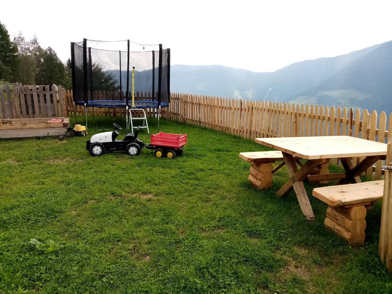 Bauernhaus „Ferienwohnung Pendlhof“ mit Bergblick, Gemeinschaftsgarten und Wlan in St. Pankraz, Ortleralpen