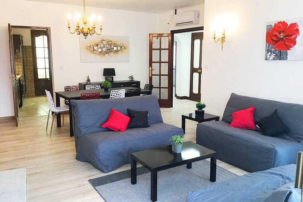Apartamento entero, Apart T6 140 m2 con clim, aparcamiento, cerca del Santuario in Lourdes (Altos Pirineos), Altos Pirineos