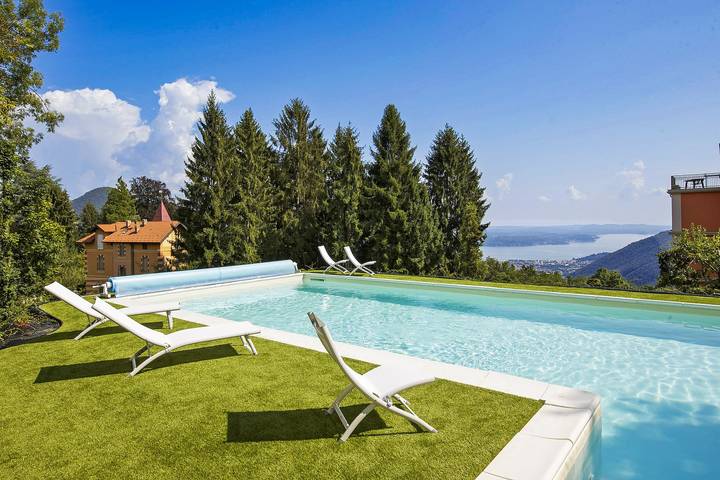 Ferienwohnung für 4 Personen, mit Garten und Pool sowie Seeblick und Ausblick im Piemont - 2