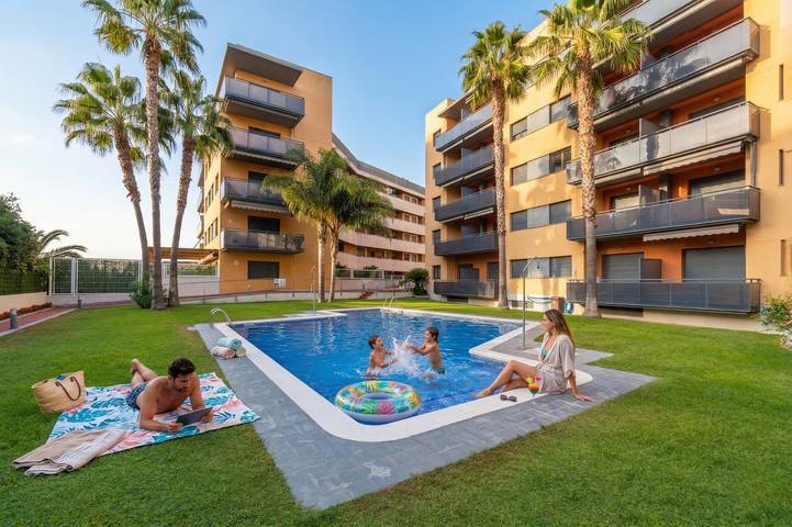 Apartamento de vacaciones para 7 personas, con piscina y terraza - 1