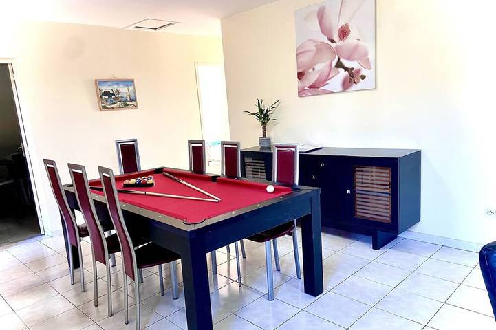 Ferienhaus für 6 Personen, mit Pool und Garten sowie Balkon - 1
